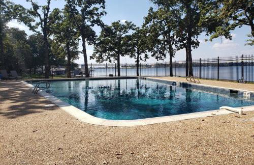 Fully furnished lakefront Retreat - Foto 11