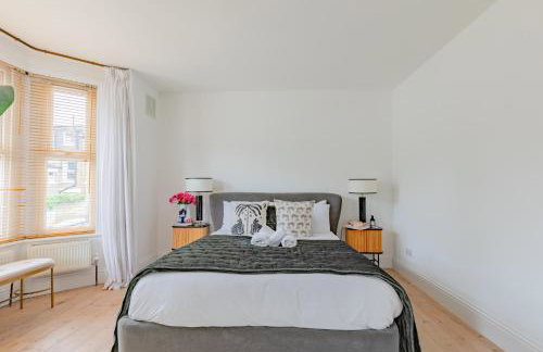 Luxuriously Curated 4BD Home Stoke Newington - Foto 37