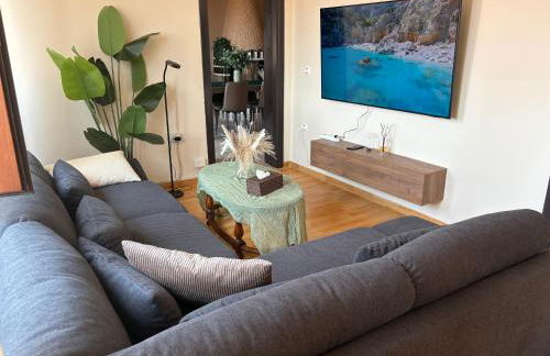 Relax & Sunshine - Modern 2BR Apartment, 100m2, nature view, 30 min from San Teodoro - Ideal for families, groups & Smartworkers - Foto 1