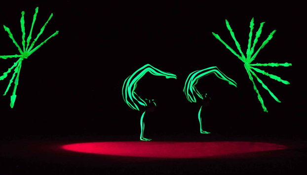 IMAGE Black Light Theater - Photo 4, Luces y oscuridad