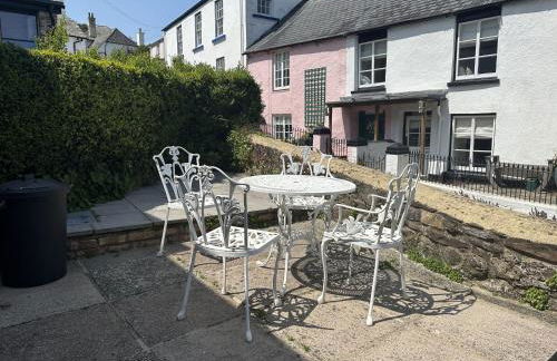 Holly Cottage - characterful cottage a stones throw from river Dart with front & back patios - Foto 22