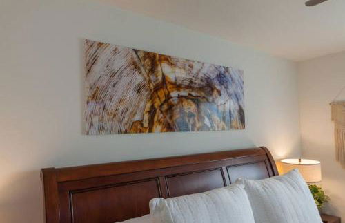 Modern Decor & Style KING bed Wifi with Garage - Foto 18