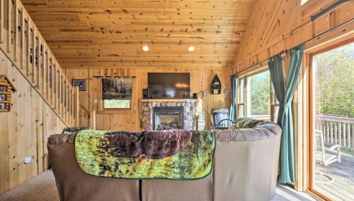 Hurley Lakefront Hideaway with Fire Pit and Dock! - Foto 3