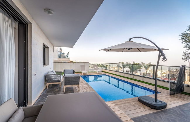 luxury garden apartment heated pool - Foto 23