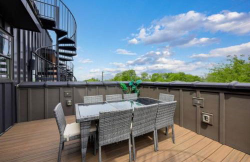 Blue Horizon - Hot Tub - Dual Rooftop Balconies - Foto 41