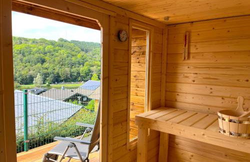 5 Sterne Ferienhaus Susi mit Kamin, Seeblick und 2 Terrassen - Foto 16