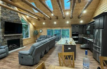 Majestic Cottage Estate with Indoor Heated Pool - Foto 3