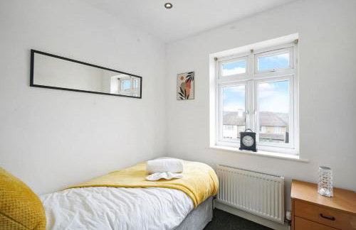 4BR 6Beds 3 Bath Private Parking Garden Kings Cross 25 min & Harry Potter - Foto 15