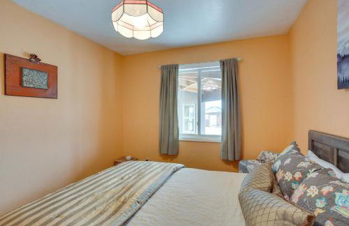 Montrose Family Home with Yard and Fruit Trees! - Foto 20