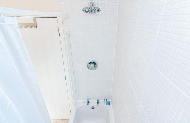 Harris House - Photo 26