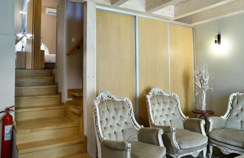 Alexandras's Mansion - Photo 25