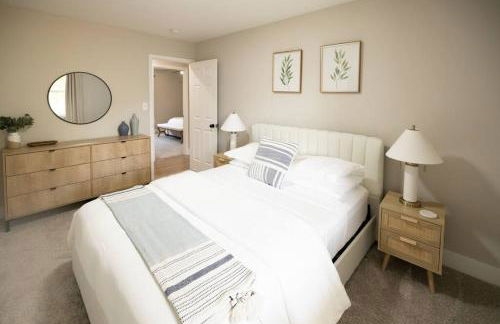 Refreshing Ranch Style Home - Photo 26