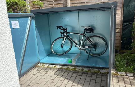 Exklusives Penthouse mit Dachterrasse, hochwertig ausgestatteter Küche mit Dampfgarer, inklusive 2 Stellplätze und Fahrradgarage - Foto 31