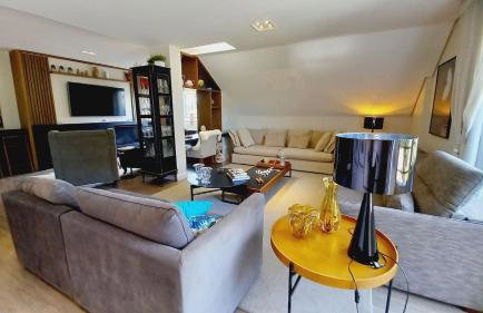 Cobertura Duplex com Piscina Aquecida, próximo aos museus - Foto 25