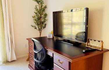 Heaven Heights - HotTub, Pet Friendly, EV Outlet, Pool Table, Game Room, BBQ, FirePit, Library - Foto 39