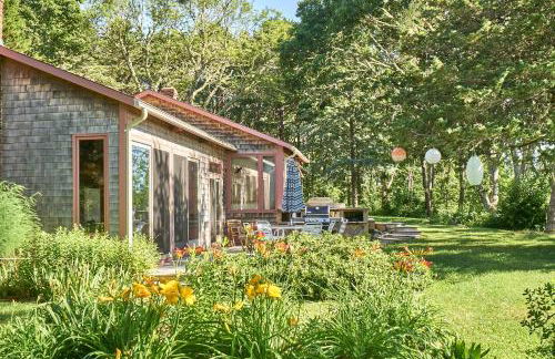 Stylish Wellfleet Home with Patio on 2 Private Acres - Foto 28