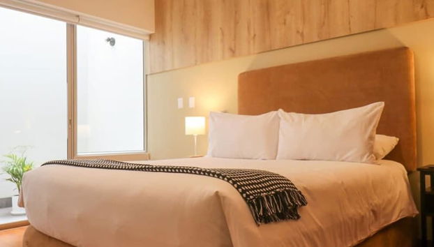 w Spectacular 1BR w Sunny Terrace - Foto 2, Habitación