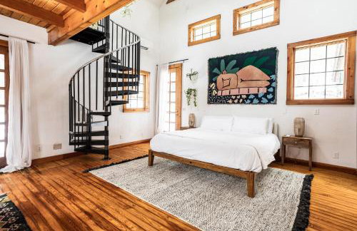 Stunning Catskills Cabin - Photo 38