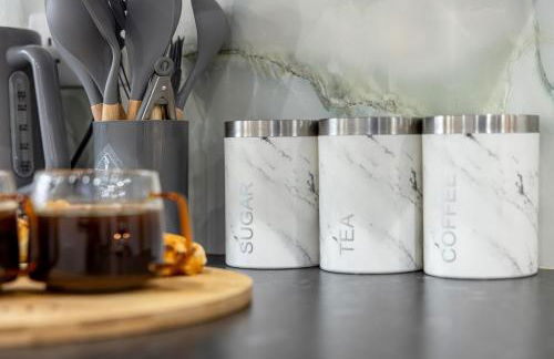 ROOMS NEAR ME - Entire Apartment none sharing, kitchen, bathroom and nearby parking - Foto 25