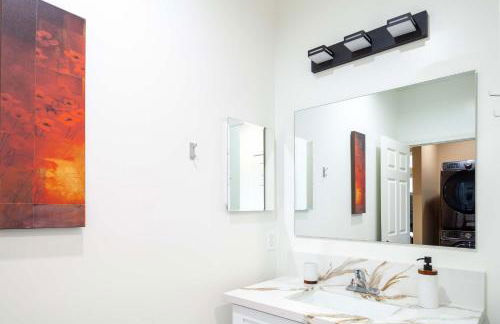 Cozy 2BR Home Mountain Views Pet Friendly - Foto 14