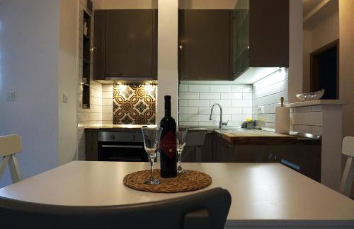 Apartment Joia near Bačvice Beach with Balcony & Parking - Foto 2