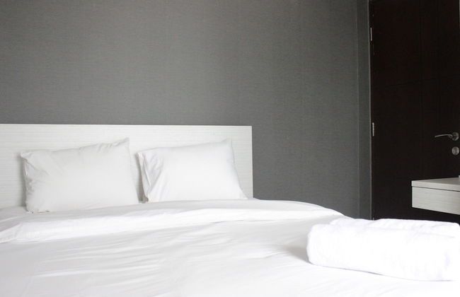 Pleasant and Homey 2BR Apartment at Tamansari La Grande - Foto 2