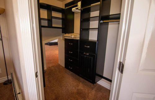 Tacit Shadow Resort Escape Dual Suite, Gym, Coffee Bar, Hot-Tub, Free Laundry, Food Available - Foto 9