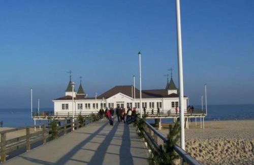 Holiday apartment in Zirchow with barbecue - Foto 11