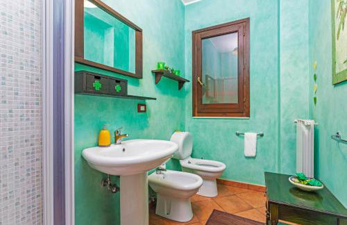 Queen Etna - Beautiful Pool - Photo 17