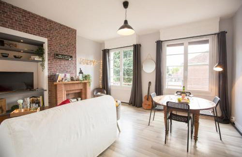 #LIndustrioChampetre Free Parking, Bien Situé, Spacieux, Proche Clinique - Foto 5