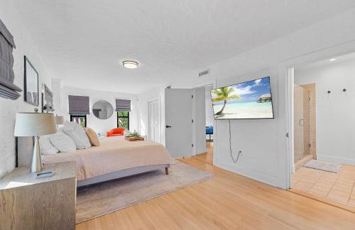 Sunny 4BR Getaway Pool & Private Guest Suite - Foto 31