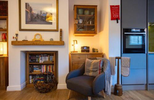 Vibrant 2 Bed, 2 Bath Home, Just Minutes to Town! - Foto 79