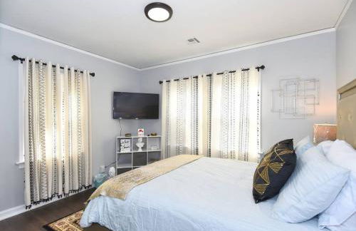 BLUE FLAMINGO'S CHARMING HOME-Heart of Tulsa2- Cherry St-Expo-11th - Foto 3