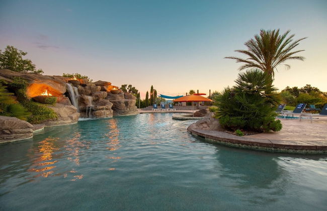 Mermaid by Avantstay Private Estate w/ Pool, Volleyball & Arcade! - Photo 19