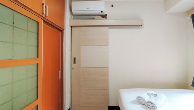 Serene 2Br Apartment At Gateway Ahmad Yani Cicadas - Foto 2, Habitación