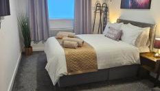 Deluxe Town Centre 2 Bedroom Apartment - Foto 4