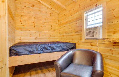 Mauston Studio Cabin about 15 Mi to Wisconsin Dells! - Foto 13