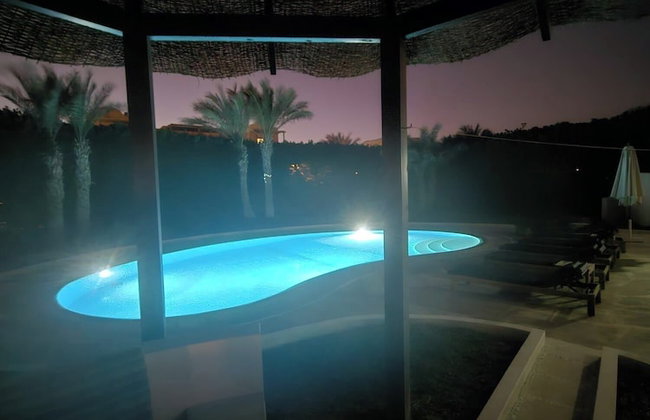 Villa Sleeps 6 With Heated Pool & Garden - Foto 16