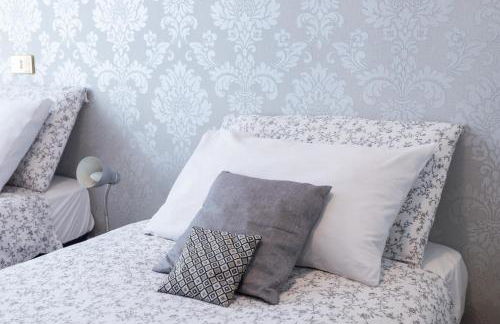 [Duomo walking distance] elegant flat with view - Foto 27