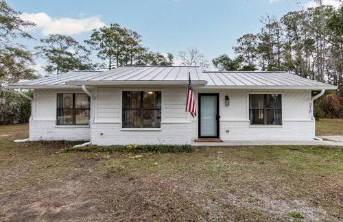 Island Joy - Newly Renovated/Walk to the Beach! - Foto 1