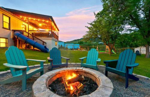 Downtown Lava - Views Huge Yard Slide Games - Foto 2