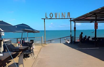 Apartamento na praia, 2 quartos e área de lazer - Foto 41