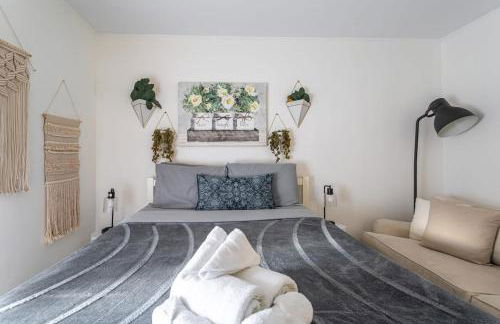 Stamford Bohemian by HarborPoint Downtown &Train - Photo 57