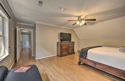 2 Mi to Clemson Central Villa with Deck, Near Lakes - Foto 16