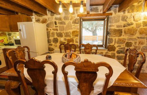 Cheerful 3 bedroom cottage with indoor fireplace - Foto 35