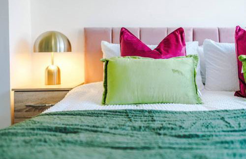 Comfy 3-BR Wirral Home | Free Parking & Wi-Fi - Foto 27