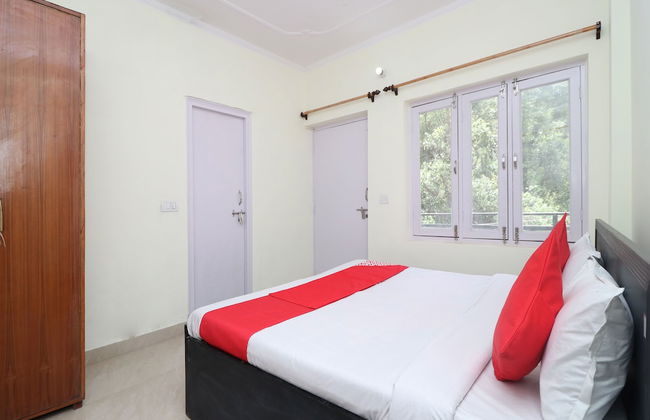 OYO 14130 Home 2Bhk Comfy Shyamkhet - Foto 6