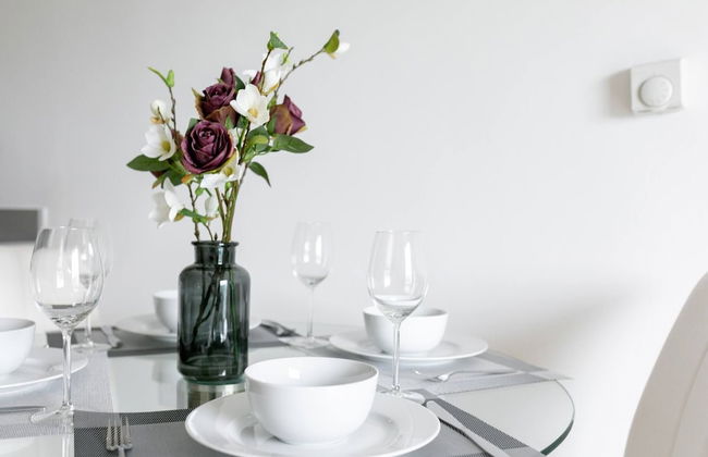 Skyvillion 2bed Enfield Flat W Balcony - Parking - Foto 22