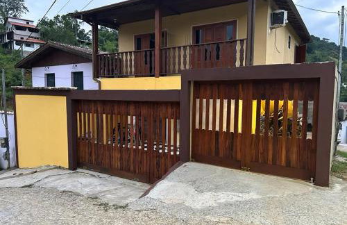 Casa Pouso Aconchego Para Ti - pertinho de Trindade com conforto e churrasqueira - Foto 3