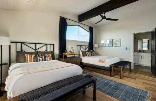 Luxe 3BR Lake Escape - BBQ Firepit & Pickleball - Foto 30